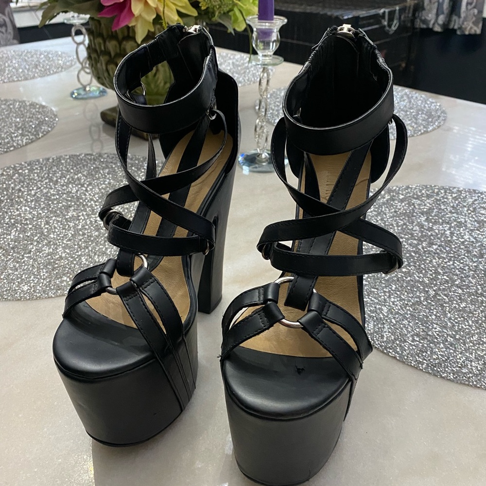 Current Mood Dolls Kill Pentagram Platform Heels size 8 Goth Witch Aesthetic